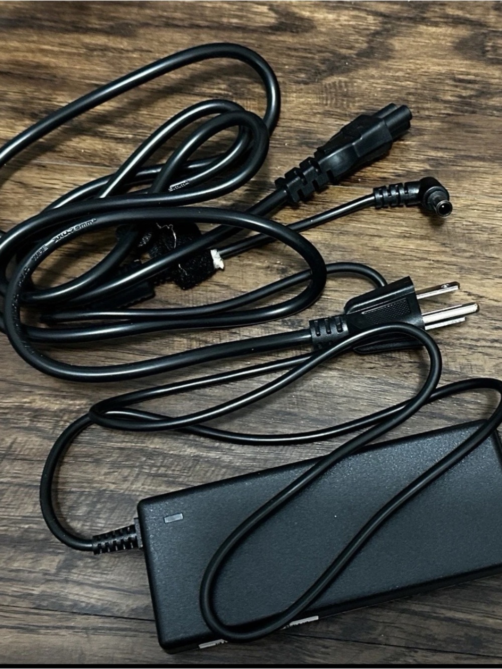 Universal Black Laptop Charger with DC Barrel Connector